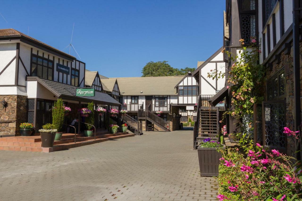 Heartland Hotel Cotswold Christchurch Buitenkant foto